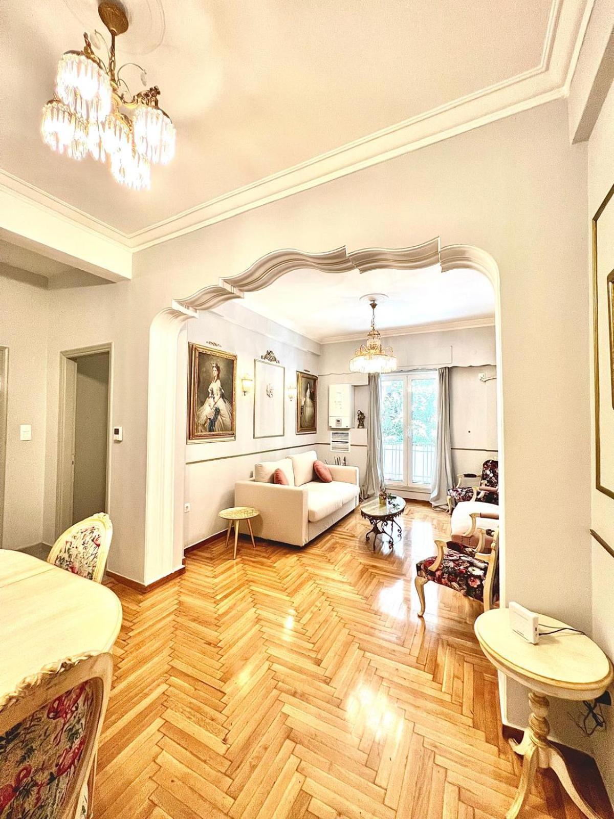 아테네 Charming Mini-Palace In Colorful Exarhia Area 아파트 외부 사진